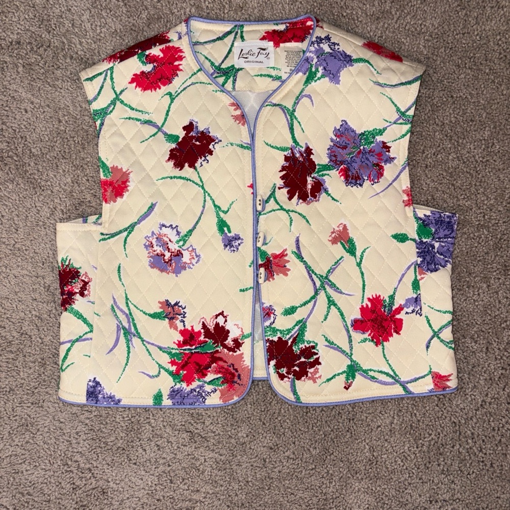 Leslie Fay Red and Green Floral Quilted Vest